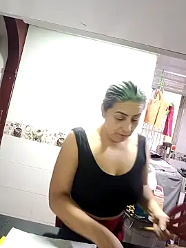 maynor_1998: онлайн-секс-чат