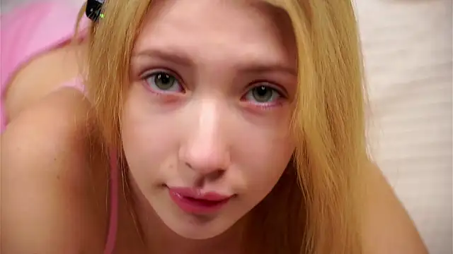 SunnivaCovil's Live XXX Chat