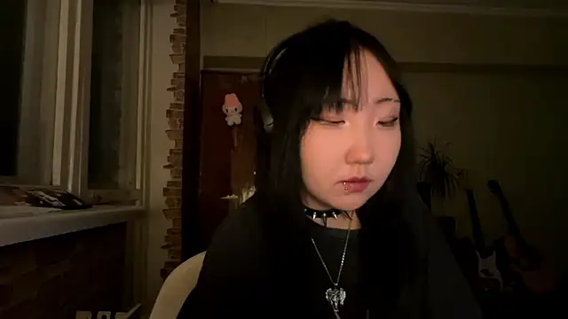 Yunananaa Chat XXX live