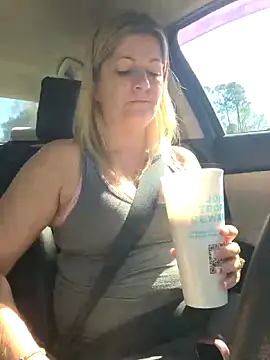 NikkiBlisss live XXX chat