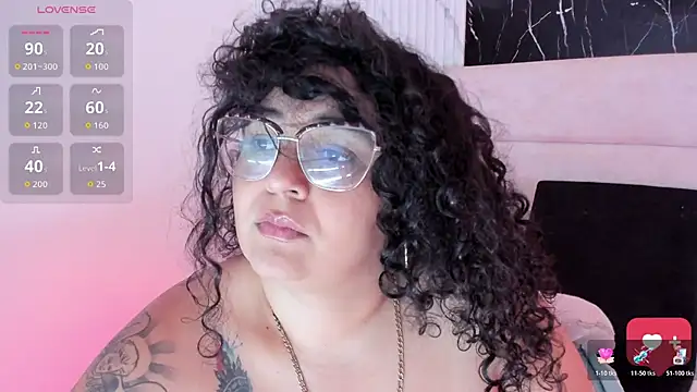 Reginavegaa 现场XXX聊天