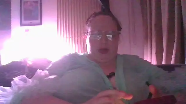 Chat +18 de Sarahtjeuh_ ao vivo