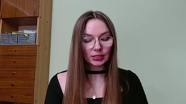 LooveELLYx Chat XXX live