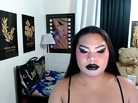 TSbrianaHugeCock Webcamshow