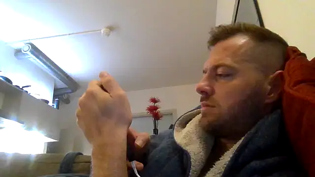 cheekycherryx Adlı Modelin Canlı XXX Sohbeti