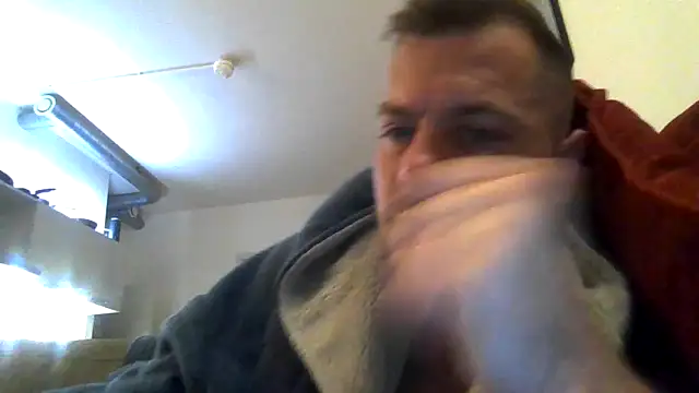 cheekycherryx লাইভ XXX চ্যাট