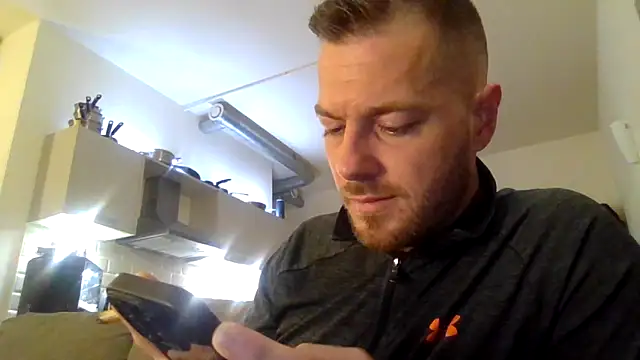 Chat +18 de cheekycherryx ao vivo