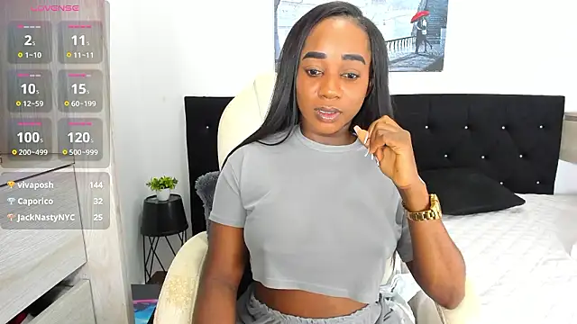 Chat +18 de cristaaalclocks1 ao vivo