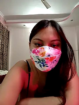 Your_Happy_Place Show in webcam