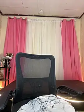 XXX chat uživo modela sassymimi69