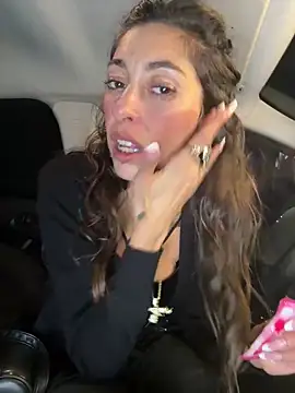 Amani_thewolf – Live XXX-chat