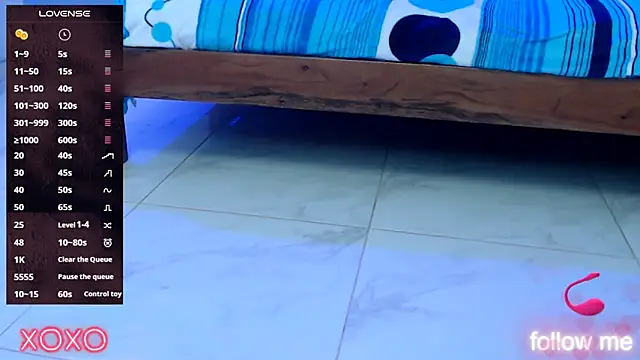 skinnykalitzo18 live XXX chat