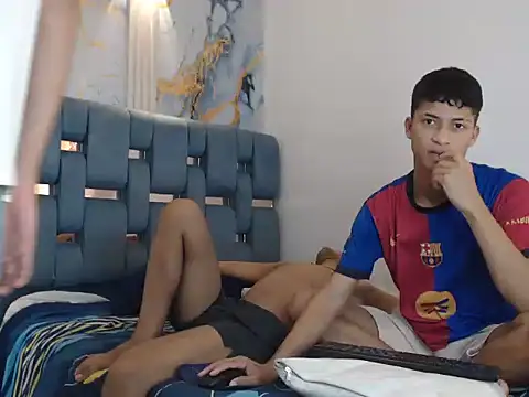 Chat +18 de GOLD_BOYS ao vivo