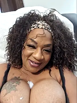 Big_Booty_Bonnie Webcam Show