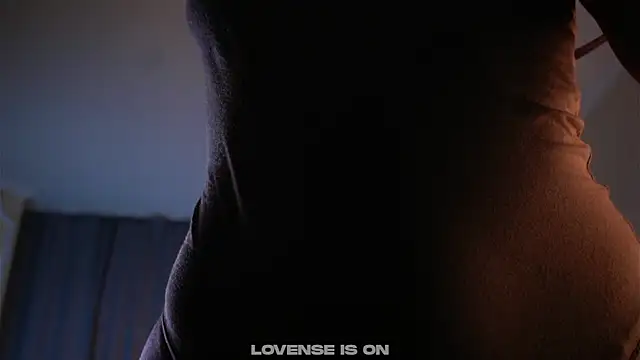 EdlinAlliston's Live XXX Chat