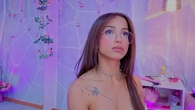 Czat XXX na żywo – EmmyCortez