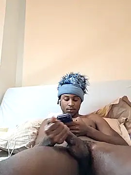 DarkSkinStroker: διαδικτυακό σόου στην κάμερα