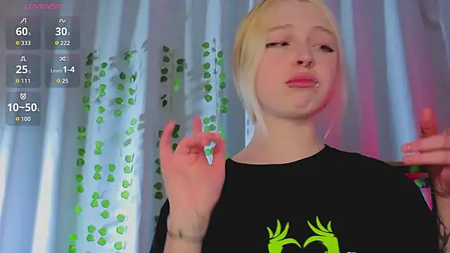 ElvenQueen's Live XXX Chat