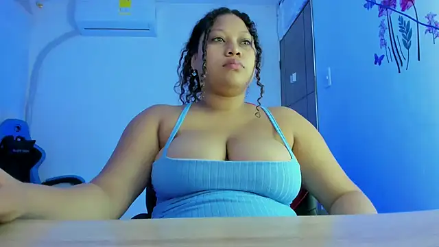 XXX chat uživo modela Lunastar02