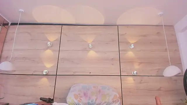 martina_touss' Live XXX Chat