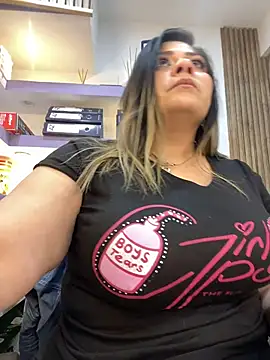 isabella_horney_ 现场XXX聊天