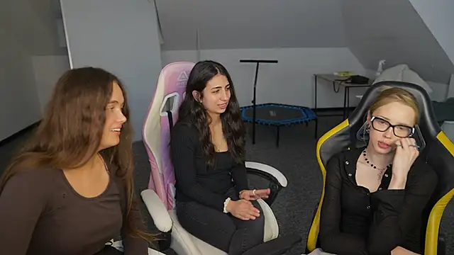 Jessica_start Chat XXX live