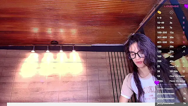 Chatroom XXX en direct de Matti_sofia_