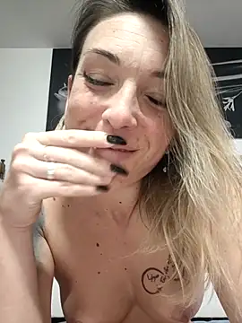 Živý XXX chat Ladymiri85