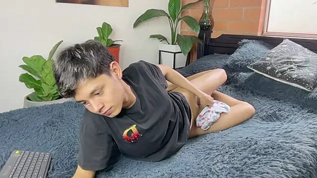 Онлайн чат XXX Andy_Belier23