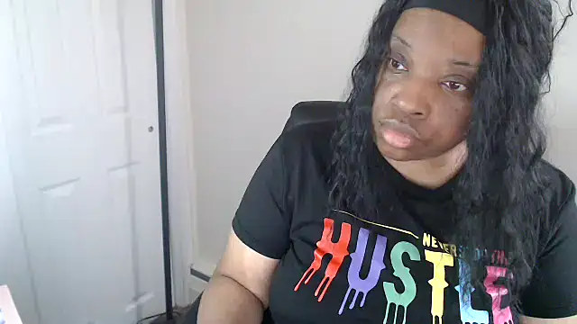 Sexymona1218 Adlı Modelin Canlı XXX Sohbeti