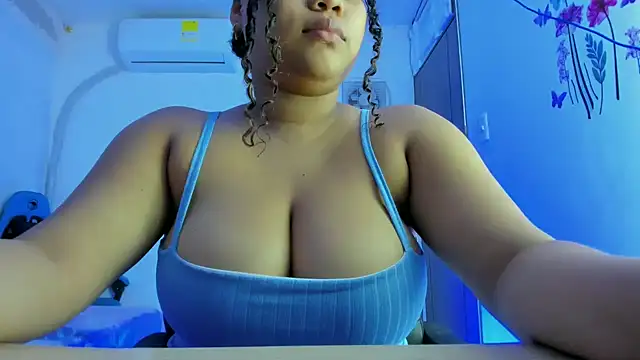 Lunastar02 Live XXX-chat