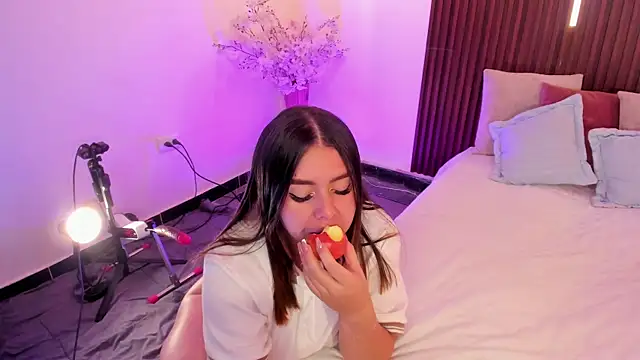 ArianaBaker Chat XXX in diretta