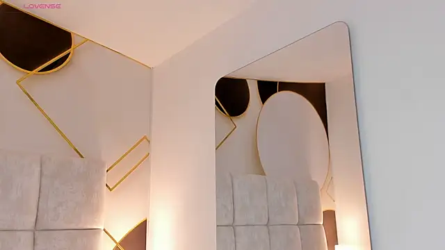 Megan-8 Obrolan Langsung XXX