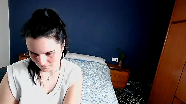 Naira_Dan élő XXX-chatje