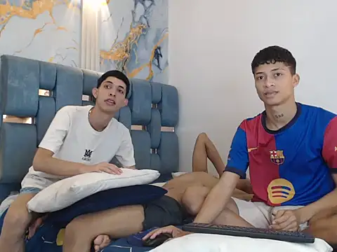 GOLD_BOYS élő XXX-chatje