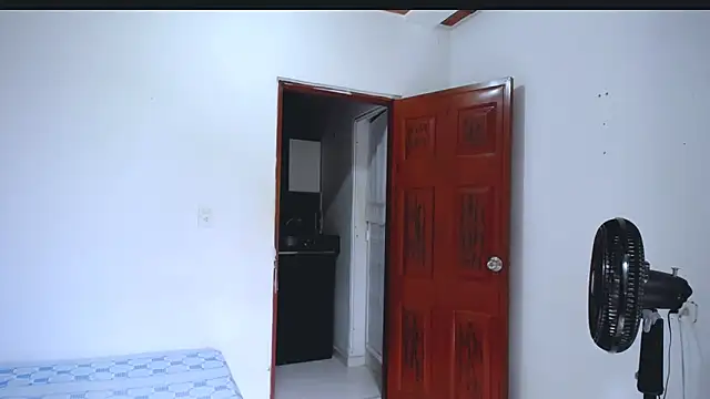 Chat XXX en directo de Hanny_9