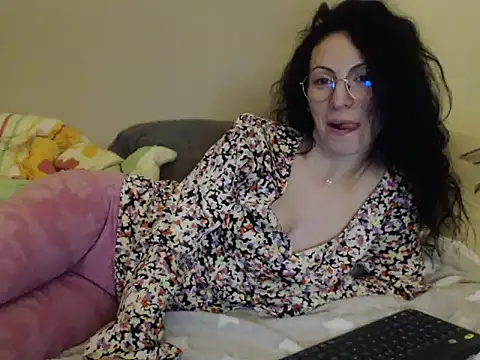 EmmatooのライブXXXチャット