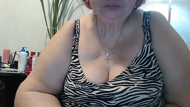 DeniseeRosea Adlı Modelin Canlı XXX Sohbeti