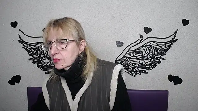 Онлайн чат XXX PattySanny