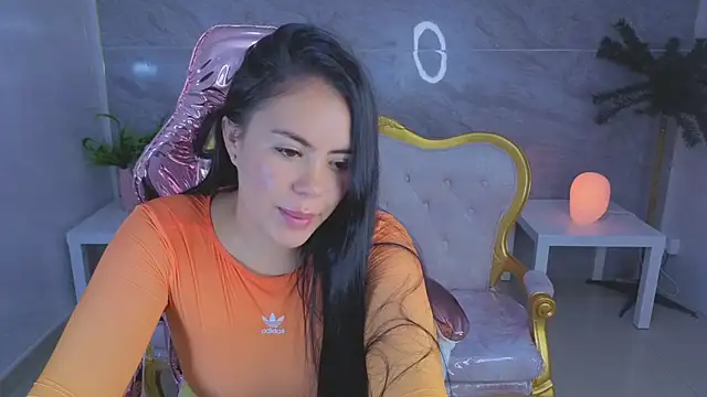 nati06_s Adlı Modelin Canlı XXX Sohbeti