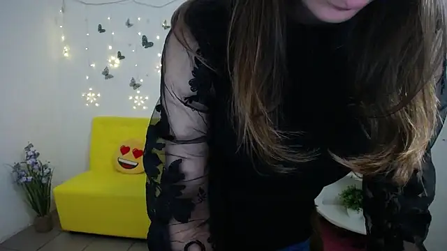 MichelLeee: онлайн-секс-чат