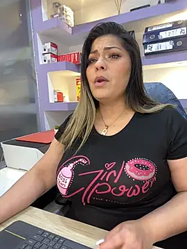 Chat XXX en directo de isabella_horney_