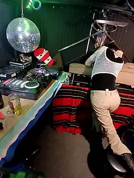 AllucyLu 即時 XXX 聊天