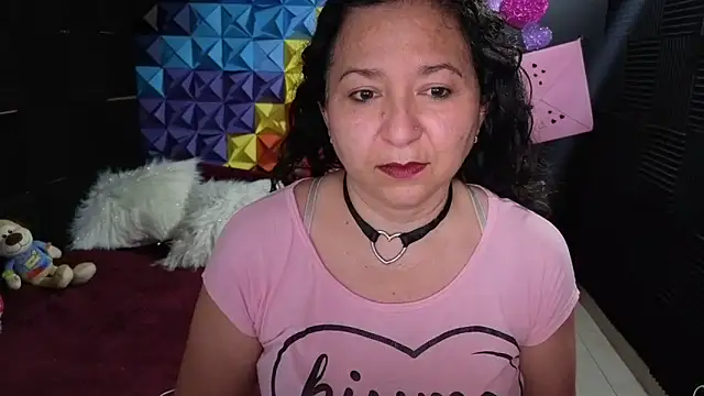 katifoxx Adlı Modelin Web Kamerası Şovu