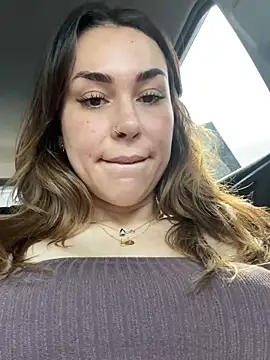 Chat XXX en directo de LeaGambit__