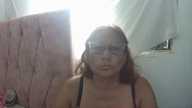 Chat XXX en directo de charrysexy1