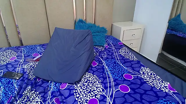 Show de webcam de violet_angel13