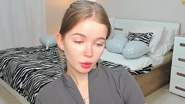 دردشة Violetta__Dreams الجنسية المباشرة