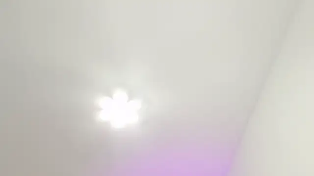 Mia_kheleer élő XXX-chatje