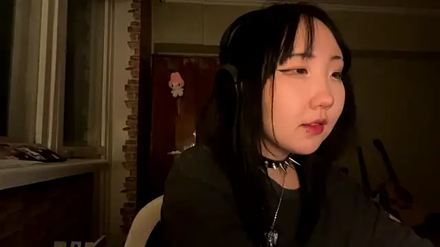 Yunananaa: онлайн-секс-чат